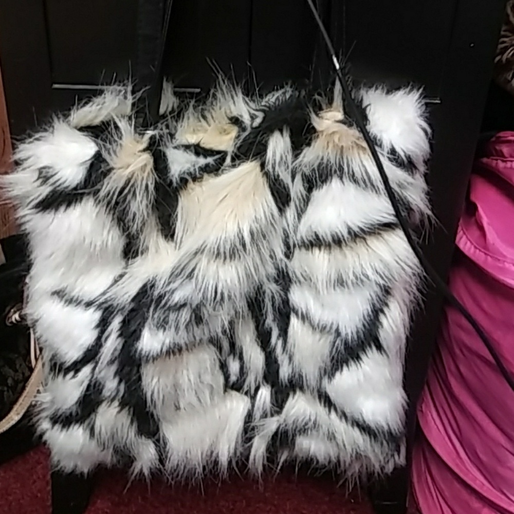 Winter fur purse